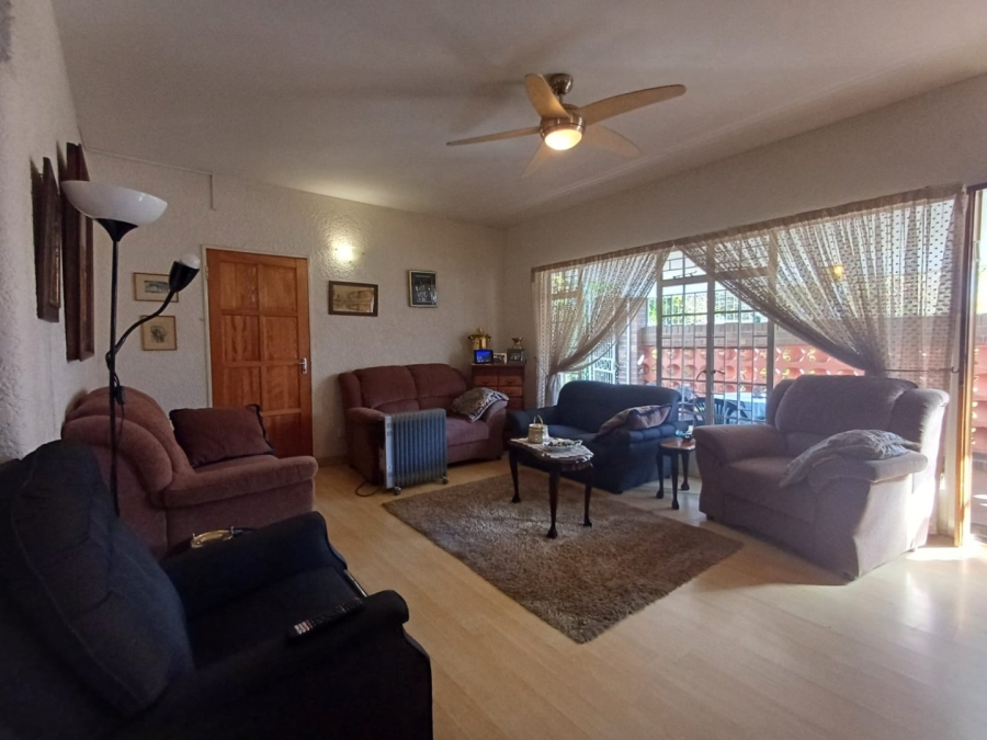 3 Bedroom Property for Sale in Flamwood North West